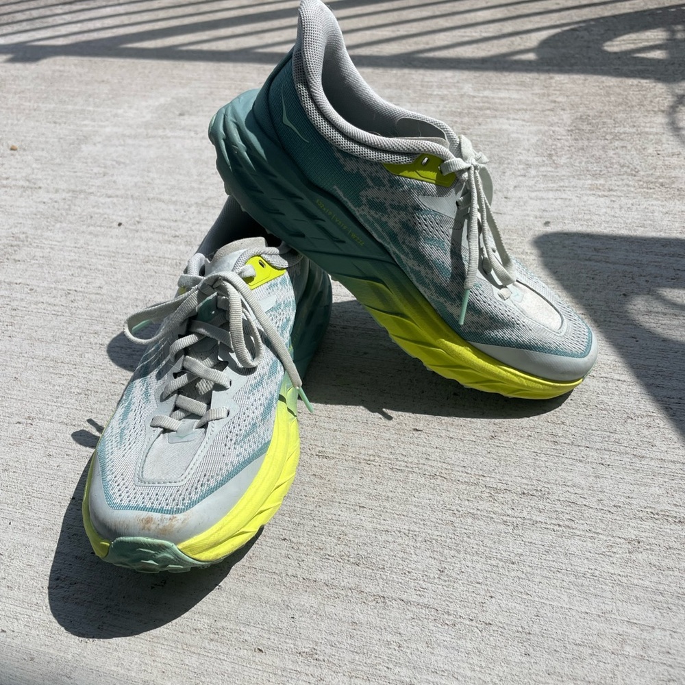 Hoka One One Speedgoat 5